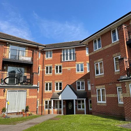 Archers 2 Bedrooms, Balcony, 2 Bathrooms, Free Parking, Wifi 사우샘프턴 외부 사진