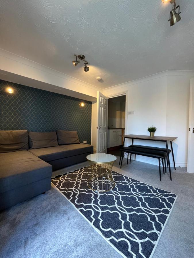 Archers 2 Bedrooms, Balcony, 2 Bathrooms, Free Parking, Wifi 사우샘프턴 외부 사진