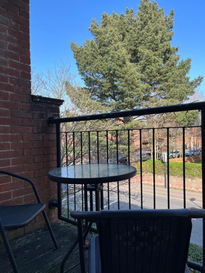 Archers 2 Bedrooms, Balcony, 2 Bathrooms, Free Parking, Wifi 사우샘프턴 외부 사진