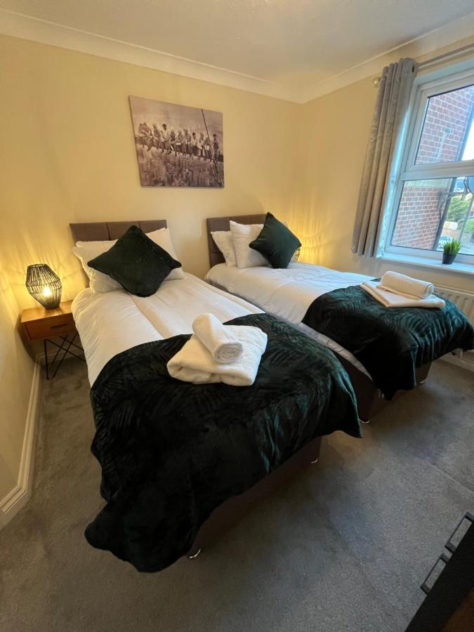 Archers 2 Bedrooms, Balcony, 2 Bathrooms, Free Parking, Wifi 사우샘프턴 외부 사진