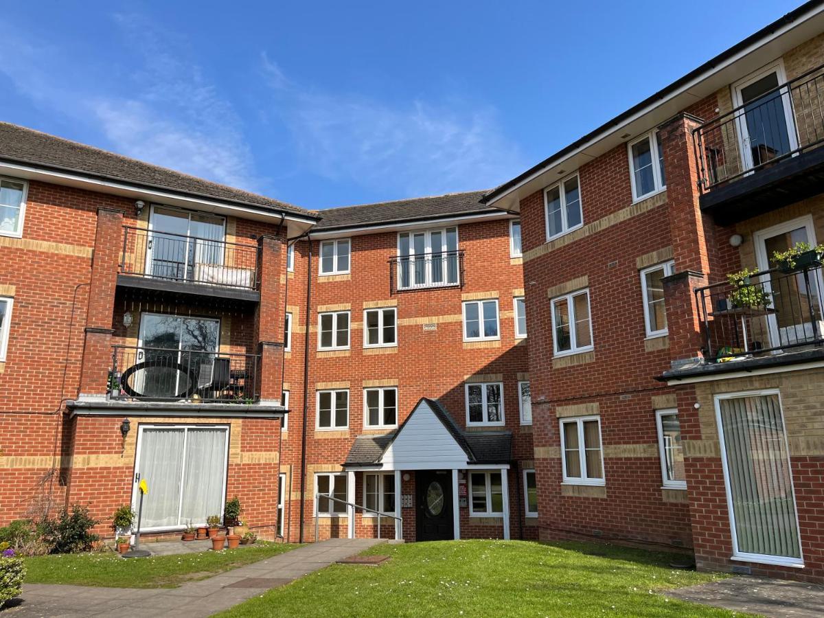 Archers 2 Bedrooms, Balcony, 2 Bathrooms, Free Parking, Wifi 사우샘프턴 외부 사진